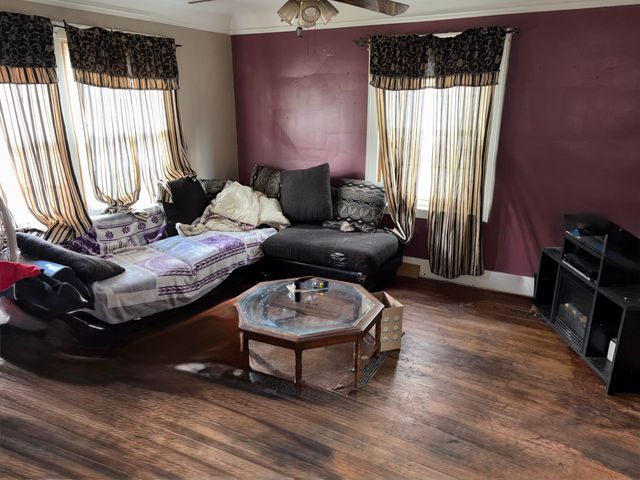 1810 Lindbergh Street, Wyandotte City, MI 48192