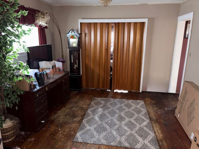 1810 Lindbergh Street, Wyandotte City, MI 48192