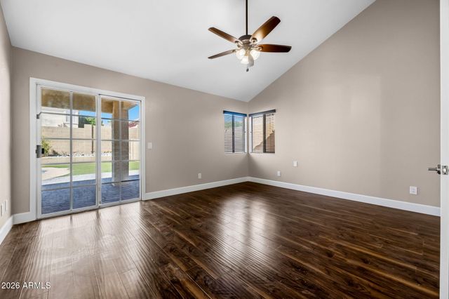 1210 E AMBERWOOD Drive, Phoenix, AZ 85048