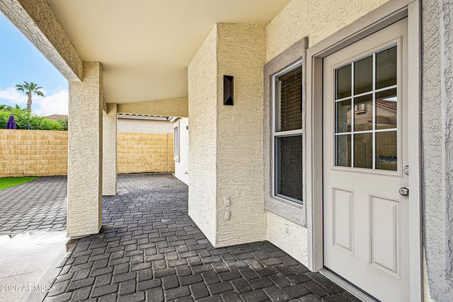 1210 E AMBERWOOD Drive, Phoenix, AZ 85048