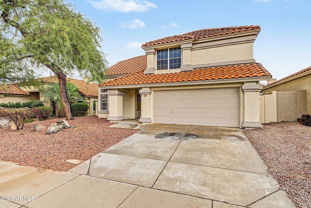 1210 E AMBERWOOD Drive, Phoenix, AZ 85048 — photo 2