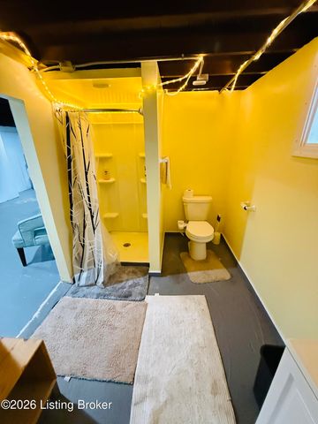 115 Cannons Ln, Louisville, KY 40206