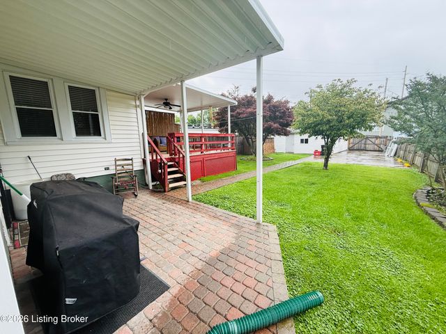 115 Cannons Ln, Louisville, KY 40206