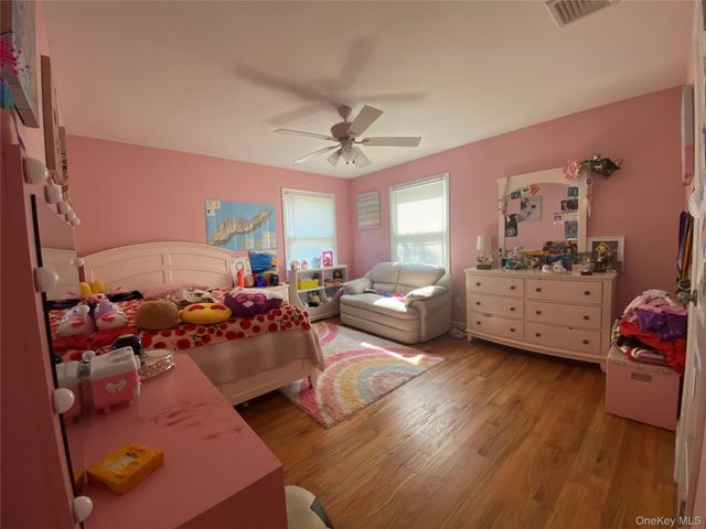 4 Harrison Avenue, East Setauket, NY 11733
