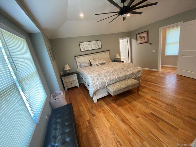 4 Harrison Avenue, East Setauket, NY 11733