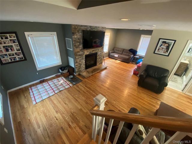 4 Harrison Avenue, East Setauket, NY 11733