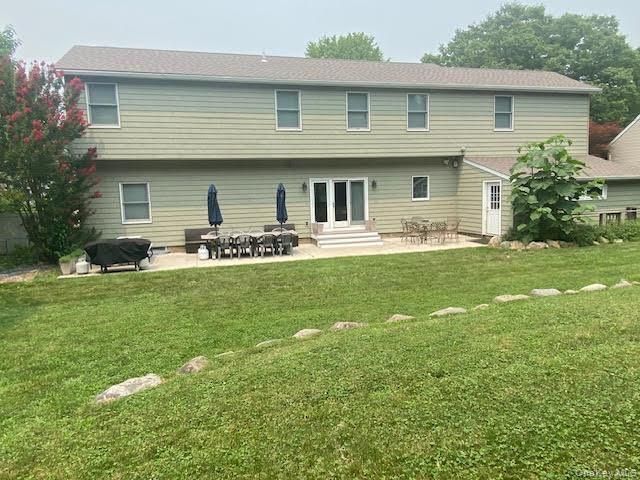 4 Harrison Avenue, East Setauket, NY 11733