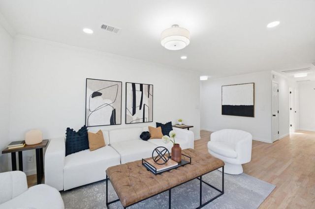 560 Biscayne Court, Morgan Hill, CA 95037