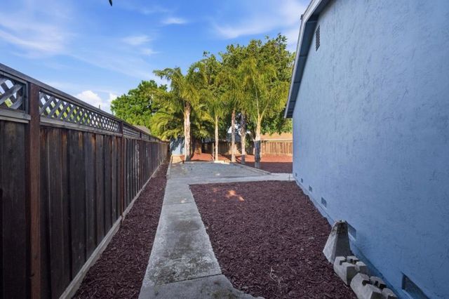 560 Biscayne Court, Morgan Hill, CA 95037