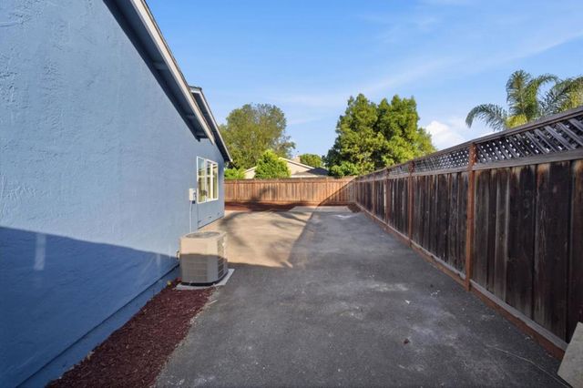 560 Biscayne Court, Morgan Hill, CA 95037