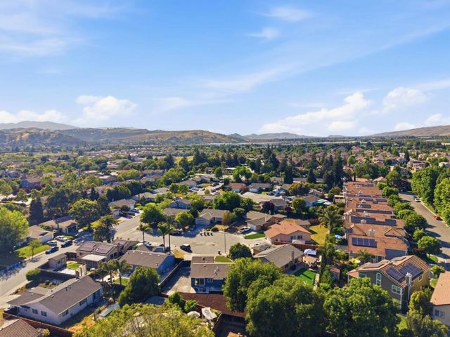 560 Biscayne Court, Morgan Hill, CA 95037