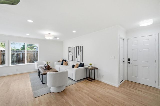 560 Biscayne Court, Morgan Hill, CA 95037