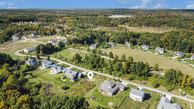 5824 Trail Side Lane, Whitmore Lake, MI 48189