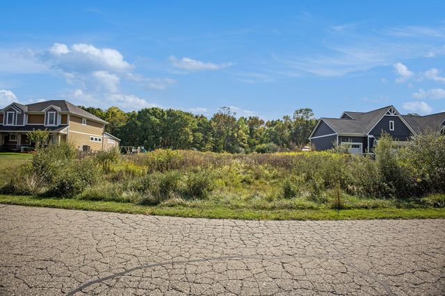 5824 Trail Side Lane, Whitmore Lake, MI 48189