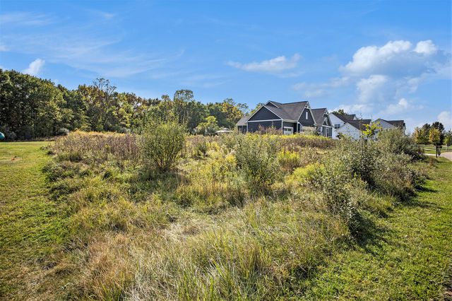 5824 Trail Side Lane, Whitmore Lake, MI 48189