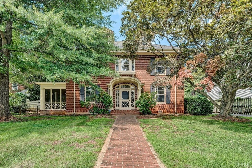 846 College Street, Bedford, VA 24523