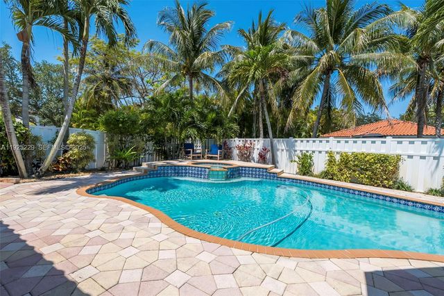 3808 SW 165th Ter, Miramar, FL 33027