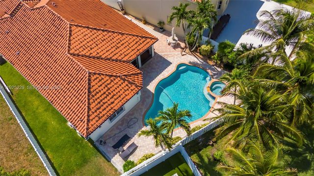 3808 SW 165th Ter, Miramar, FL 33027