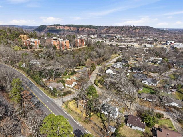 1700 Lilac Circle, Little Rock, AR 72202