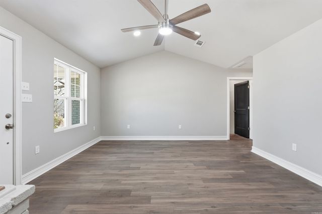 1700 Lilac Circle, Little Rock, AR 72202