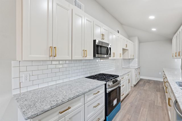 1700 Lilac Circle, Little Rock, AR 72202