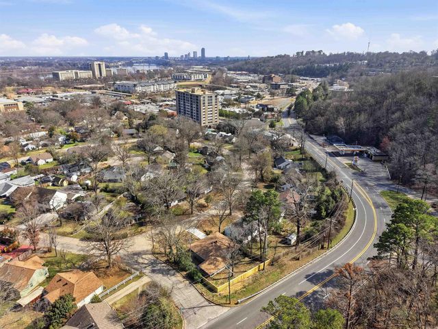 1700 Lilac Circle, Little Rock, AR 72202