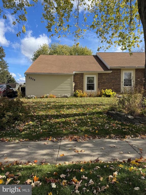 2525 MCKINLEY AVE, Reading, PA 19609