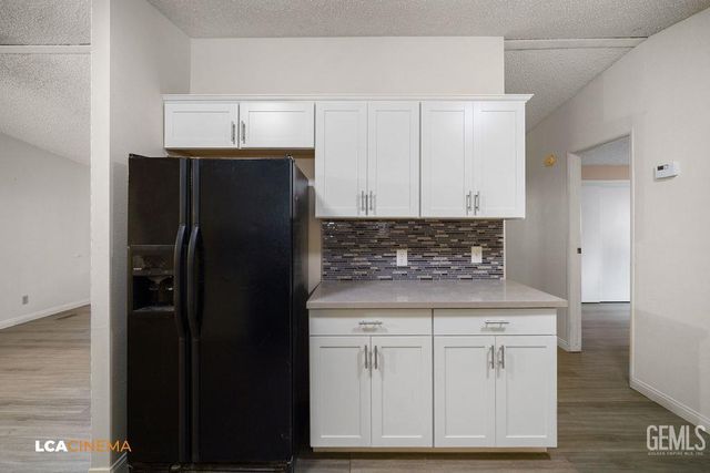 214 Par Lane, Bakersfield, CA 93308