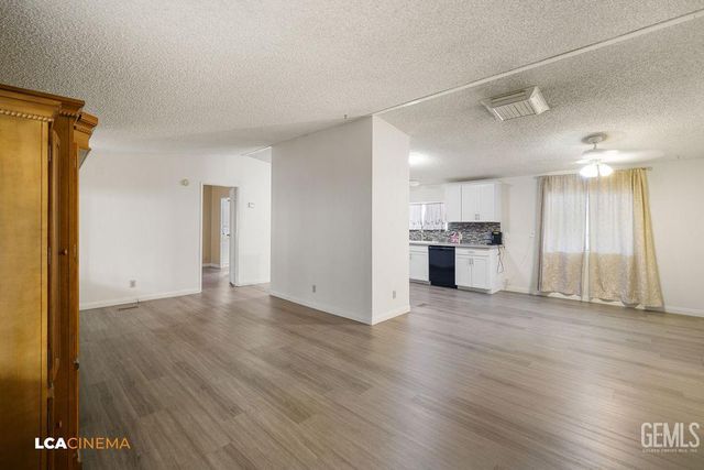 214 Par Lane, Bakersfield, CA 93308