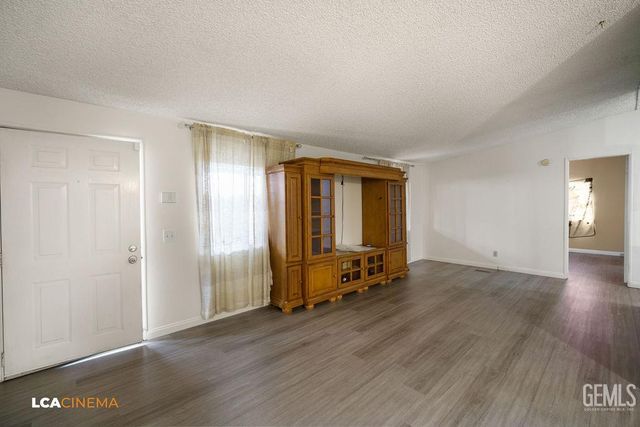 214 Par Lane, Bakersfield, CA 93308