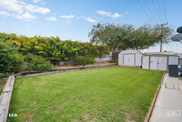 214 Par Lane, Bakersfield, CA 93308