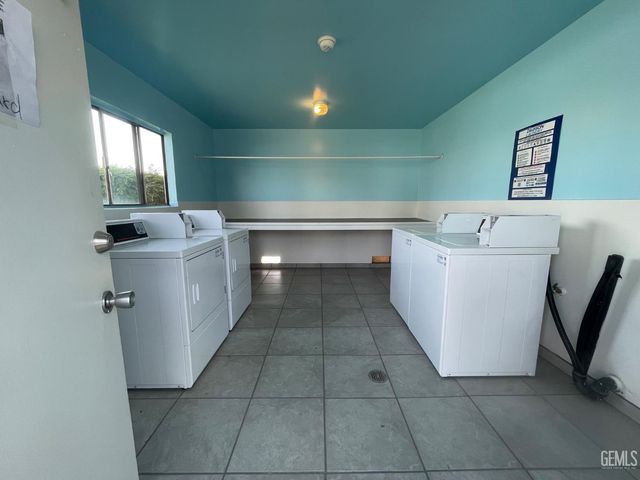 214 Par Lane, Bakersfield, CA 93308