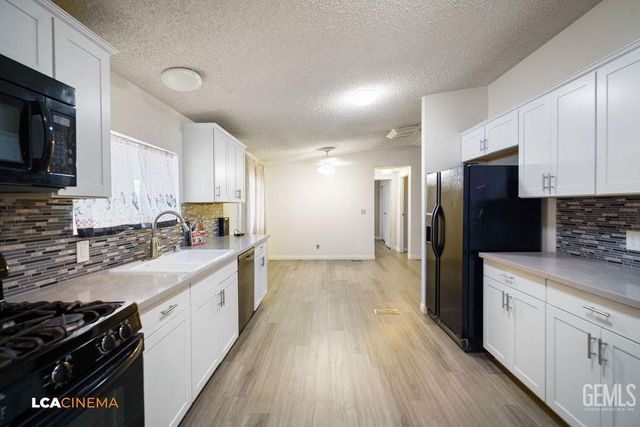 214 Par Lane, Bakersfield, CA 93308