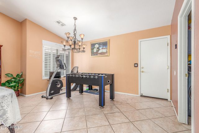 3060 E HOPE Street, Mesa, AZ 85213