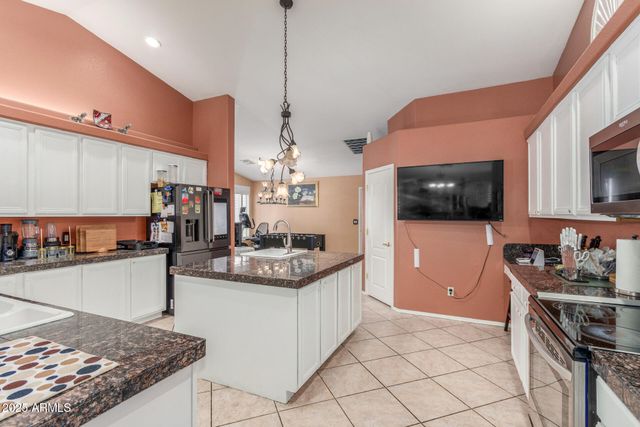 3060 E HOPE Street, Mesa, AZ 85213