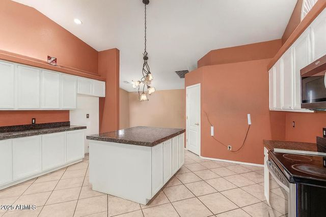 3060 E HOPE Street, Mesa, AZ 85213