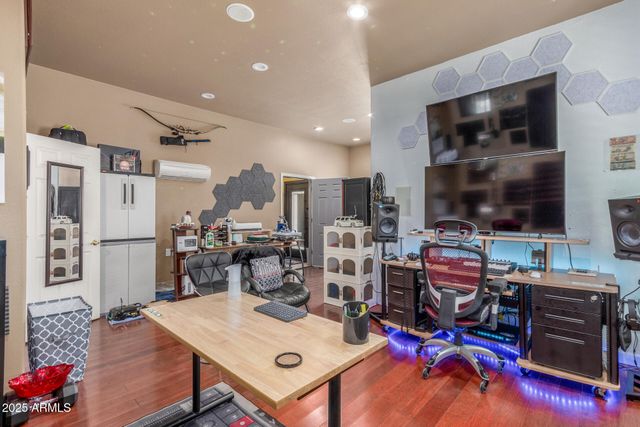 3060 E HOPE Street, Mesa, AZ 85213