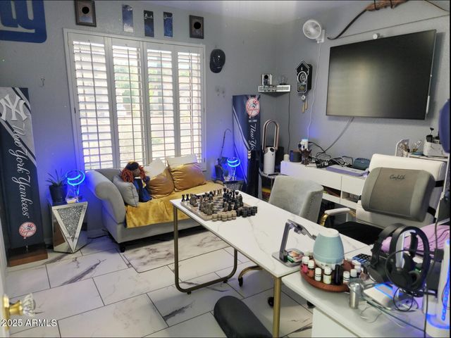 3060 E HOPE Street, Mesa, AZ 85213