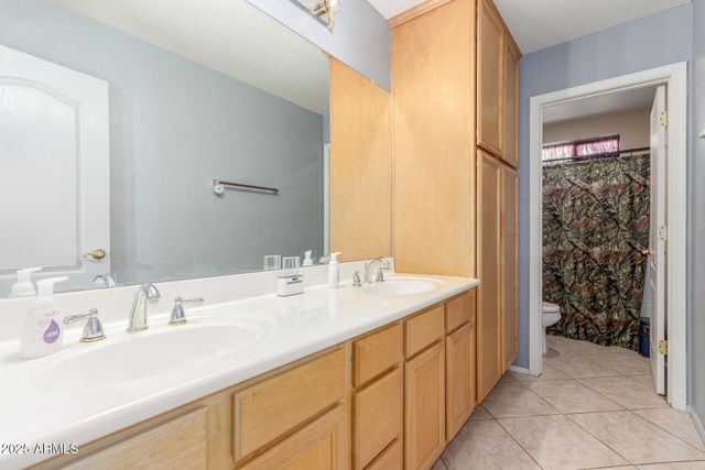 3060 E HOPE Street, Mesa, AZ 85213