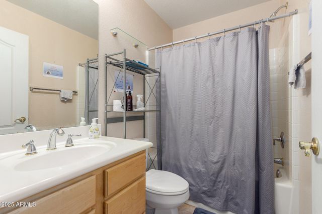 3060 E HOPE Street, Mesa, AZ 85213