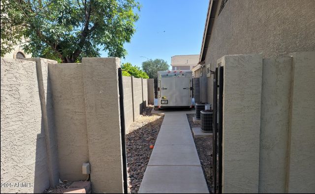 3060 E HOPE Street, Mesa, AZ 85213