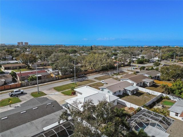 13565 86TH AVENUE, Seminole, FL 33776