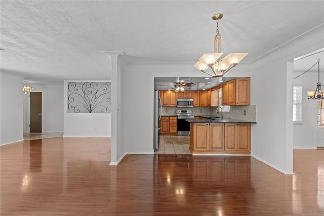 13565 86TH AVENUE, Seminole, FL 33776