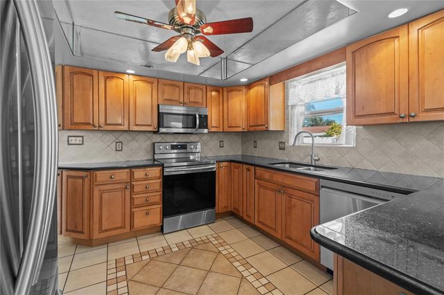 13565 86TH AVENUE, Seminole, FL 33776