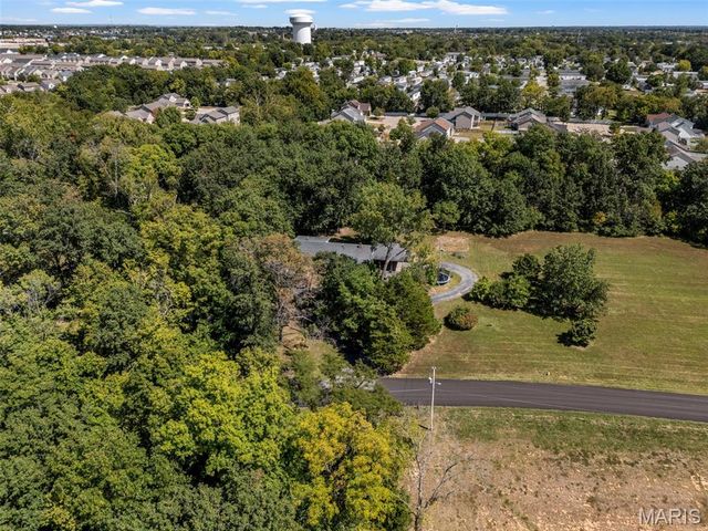 2357 Circle Drive, O'fallon, MO 63368