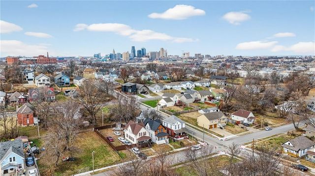 2102 Wabash Avenue, Kansas City, MO 64127