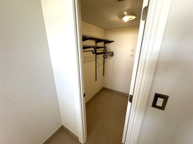 4800 Bayview Drive 406, Fort Lauderdale, FL 33308