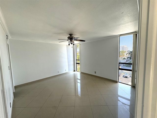 4800 Bayview Drive 406, Fort Lauderdale, FL 33308