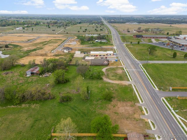 Broadway Street, Collinsville, OK 74021