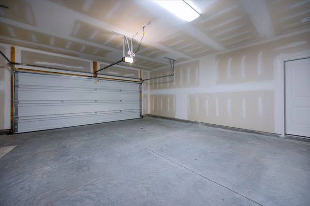 5305 Carnegie Rd, Old Hickory, TN 37138